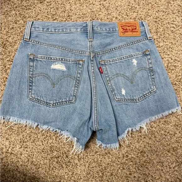 Levi’s 501 Distressed Shorts - Picture 2 of 2